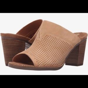 NWT TOMS Majorca Mule- Sandstorm